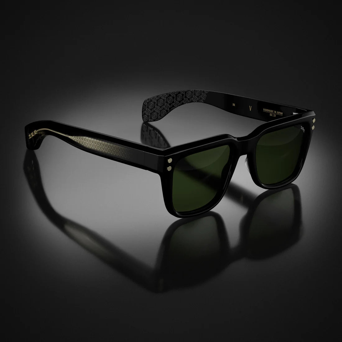 Model V Black