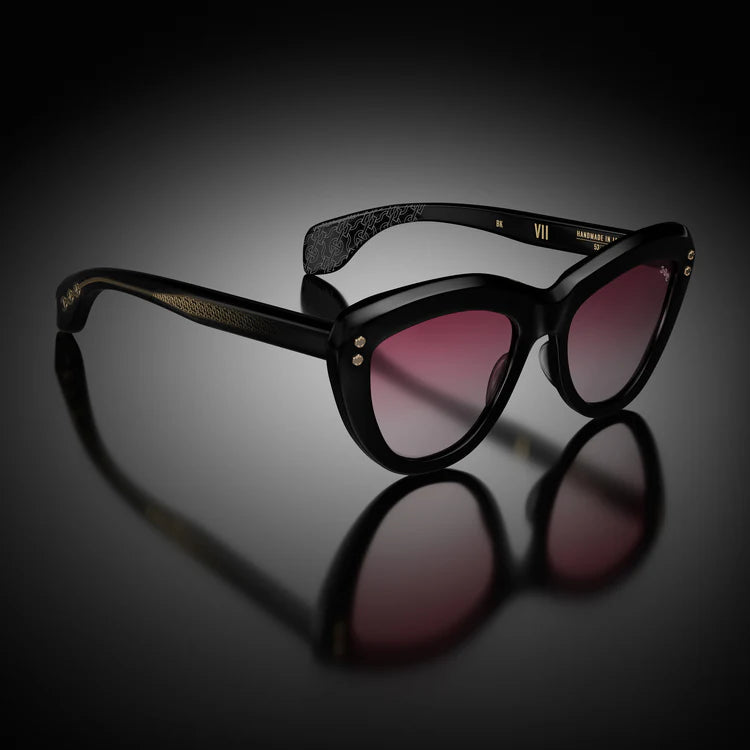 Model VII Black